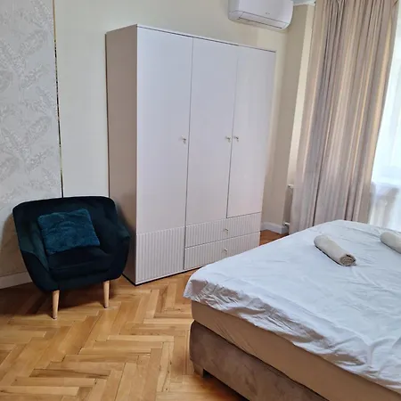 Апартаменты New Oldtown Near St Martin Cathedral, Ac, Balcony