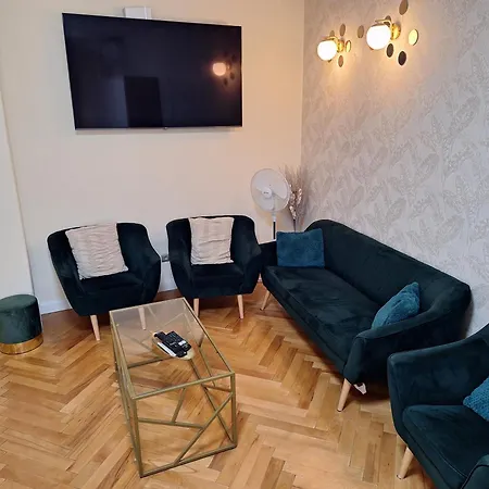 New Oldtown Near St Martin Cathedral, Ac, Balcony *