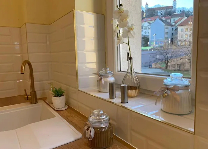 Apartament New Oldtown Near St Martin Cathedral, Ac, Balcony