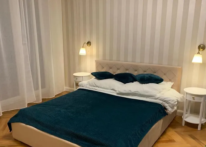 New Oldtown Near St Martin Cathedral, Ac, Balcony *